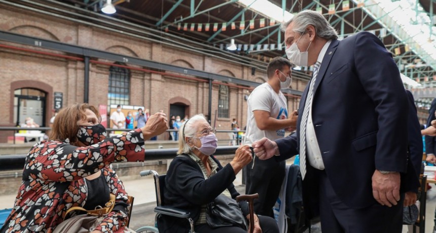 El Presidente dijo que en la lucha contra la pandemia “vamos por el camino correcto, con el esfuerzo y la comprensión de todos”