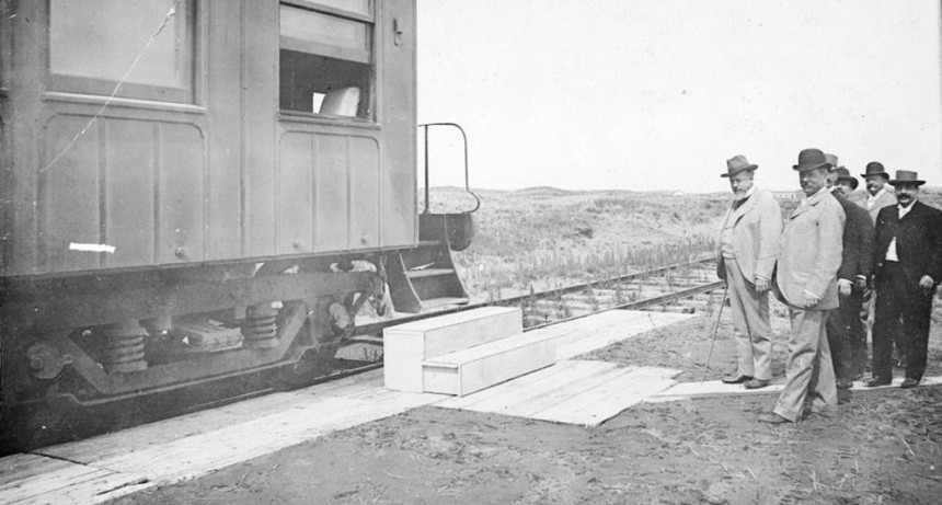 1885: Nacimiento de tres ferrocarriles.