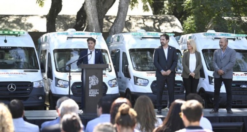 La Provincia entrega 199 nuevas ambulancias que fortalecerán la gestión de emergencias bonaerense