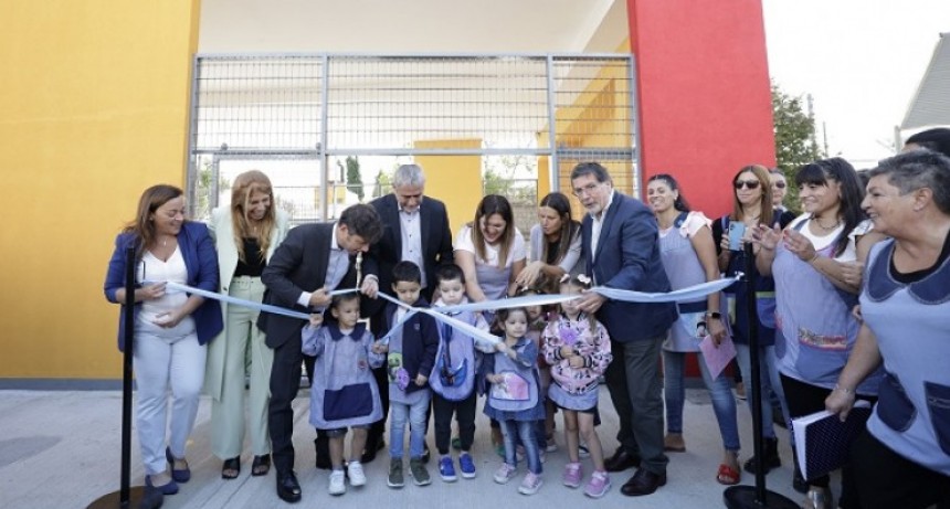 Kicillof y Ferraresi inauguraron el edificio del Jardín de Infantes N°920 en Gerli