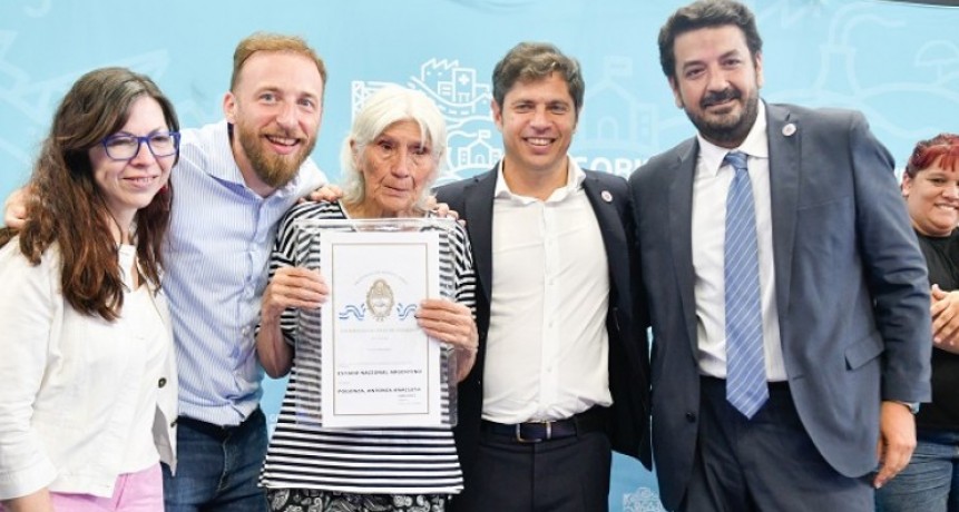 Axel Kicillof otorga 272 títulos de propiedad gratuitos a familias de Lomas de Zamora