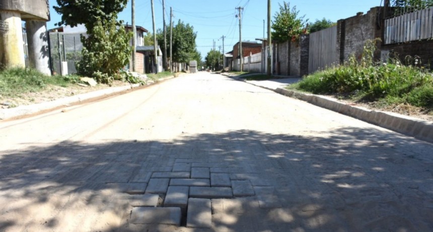 Merlo Norte: Calles nuevas y mejoradas con asfalto reticulado