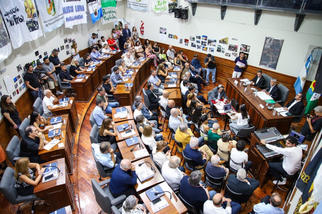 Ferraresi inauguró las sesiones del HCD y apuntó contra la falta de apoyo del Gobierno nacional