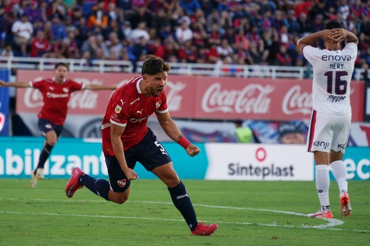 Independiente le ganó a San Lorenzo y llega afilado al clásico con Racing