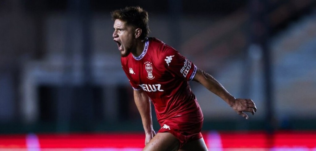 Huracán sufrió más de la cuenta, pero venció a San Martín de Formosa y avanzó en la Copa Argentina