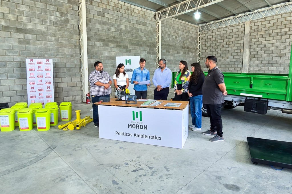 Morón refuerza su política ambiental con nuevo equipamiento para la gestión de residuos