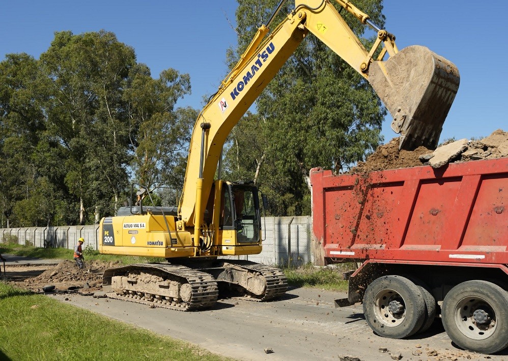 Canning: Avanzan las obras de bacheo en hormigón en Esteban Echeverría