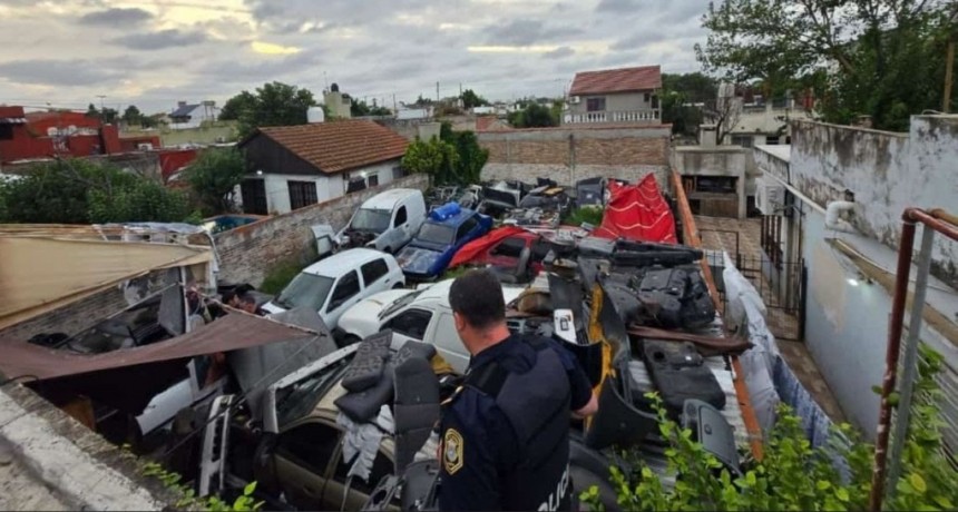 Morón: Desmantelan una banda dedicada al robo y desarme de autos