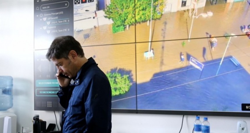 Kicillof recorrió las zonas afectadas y pidió recursos al gobierno nacional tras el temporal