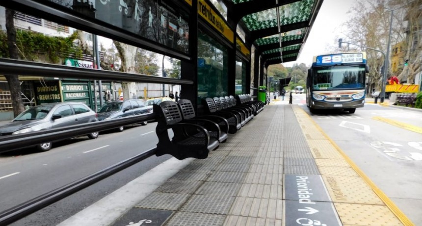 UTA ratificó el paro de colectivos del viernes y se espera por la conciliación obligatoria