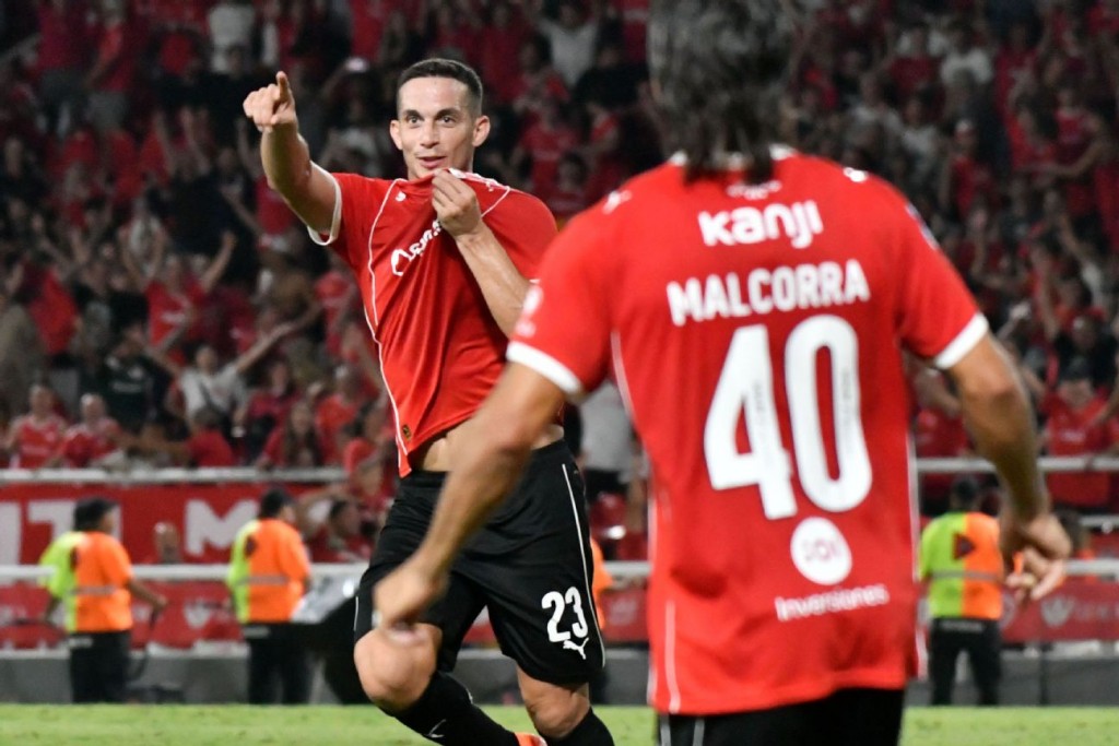 Explota Avellaneda: Independiente lo ganó sobre el final y se prende arriba