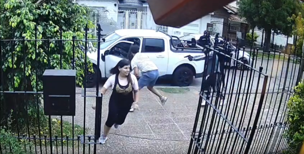 La AFIP desarticul&oacute; una organizaci&oacute;n dedicada a maniobras de evasi&oacute;n millonarias y la PFA detuvo a 11 personas