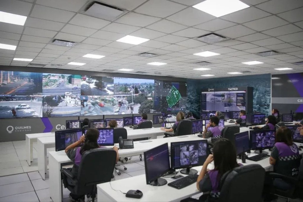 Quilmes suma tecnolog&iacute;a de punta para prevenir el delito: nuevo sistema de monitoreo en el Centro de Emergencias
