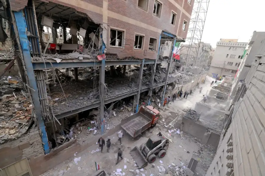 Trump lanza un ultim&aacute;tum explosivo a Ir&aacute;n: &ldquo;Abran Ormuz o destruiremos su energ&iacute;a en 48 horas&rdquo;