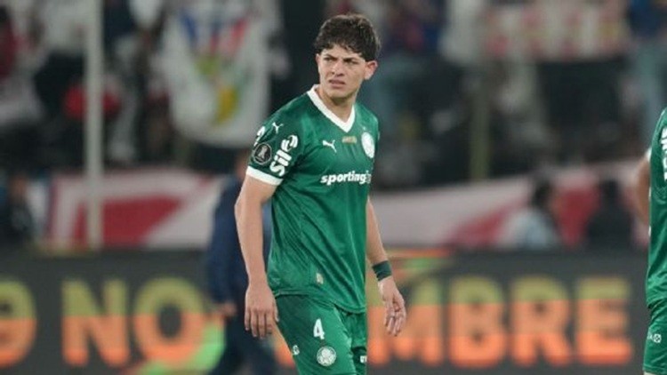 Sorpresa en la Selecci&oacute;n: Scaloni convoc&oacute; a Giay tras la lesi&oacute;n de Montiel