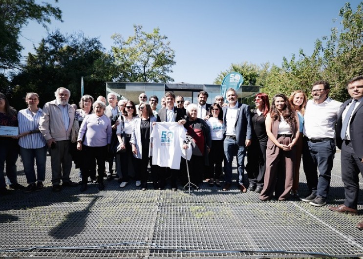 Kicillof visit&oacute; el ex centro clandestino Destacamento Arana y firm&oacute; un acuerdo clave por los desaparecidos