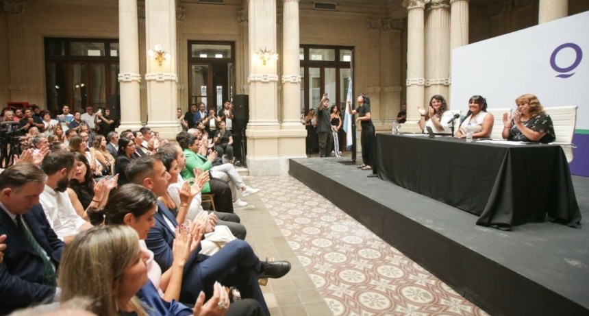 Con cr&iacute;ticas a Milei y anuncios millonarios, Eva Mieri abri&oacute; las sesiones en Quilmes y prometi&oacute; obras con fondos propios