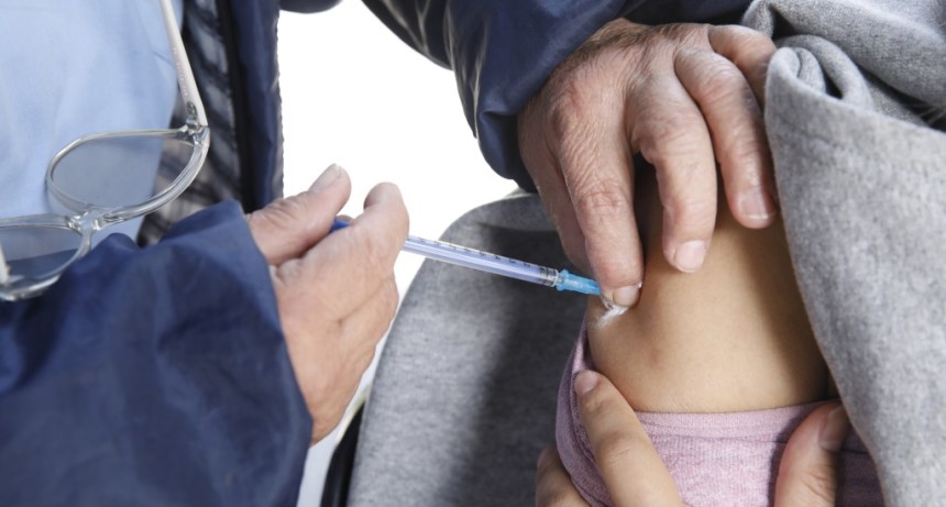 Vacunaci&oacute;n gratuita en barrios de Esteban Echeverr&iacute;a: d&oacute;nde y cu&aacute;ndo ser&aacute;n los operativos