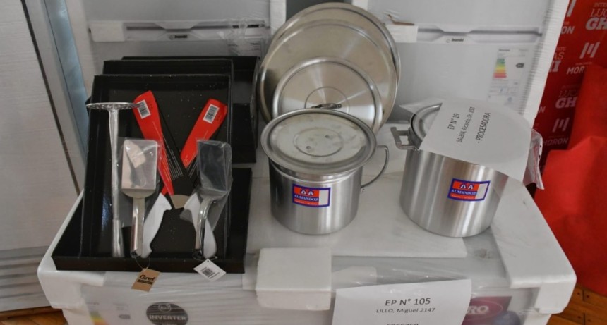 Mor&oacute;n invierte casi $40 millones en equipamiento para escuelas y refuerza el servicio alimentario