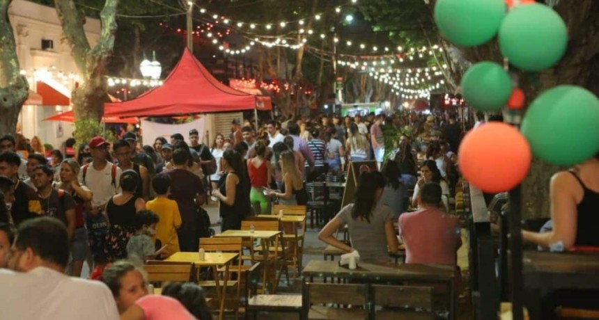 Vuelve Paseo Dorrego: gastronom&iacute;a, emprendedores y shows en un fin de semana a puro movimiento