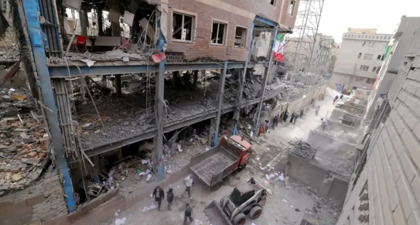 Trump lanza un ultim&aacute;tum explosivo a Ir&aacute;n: &ldquo;Abran Ormuz o destruiremos su energ&iacute;a en 48 horas&rdquo;