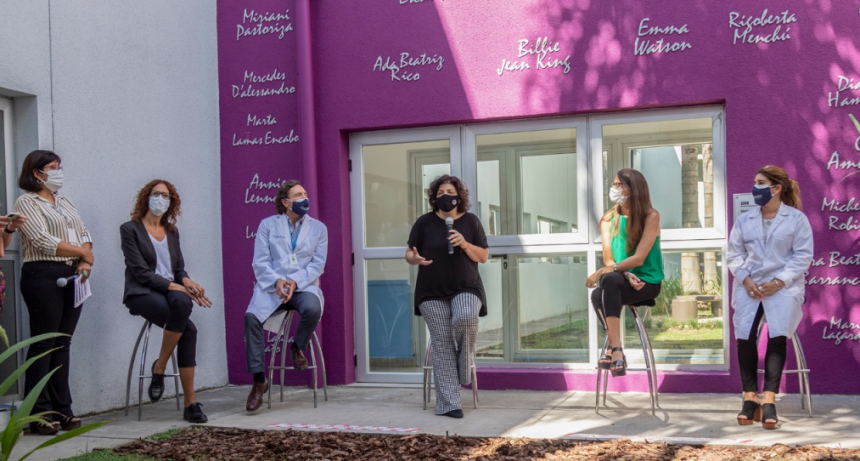 Vizzotti y Gómez Alcorta reconocieron la labor del primer equipo de mujeres que realizó un trasplante hepático en el Hospital El Cruce