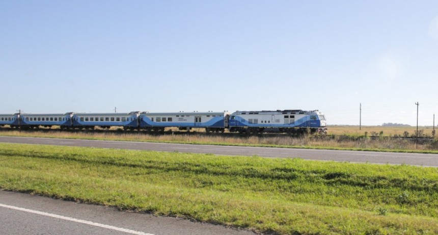 La reactivación de servicios ferroviarios da sus frutos: durante la temporada de verano viajaron en tren más de 700 mil personas, un 57% más que en la temporada 2019/2020
