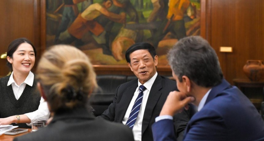 Gezhouba le anunció a Massa que desembolsará USD 500 millones para la construcción de las represas de Santa Cruz