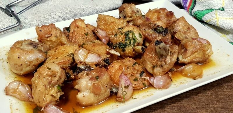 Cocina Básica: Pollo al Ajillo, un Sabor Tradicional en Cada Bocado