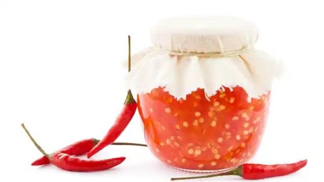 Las mil y una salsa: Sambal, el Condimento Picante que Eleva tus Platos