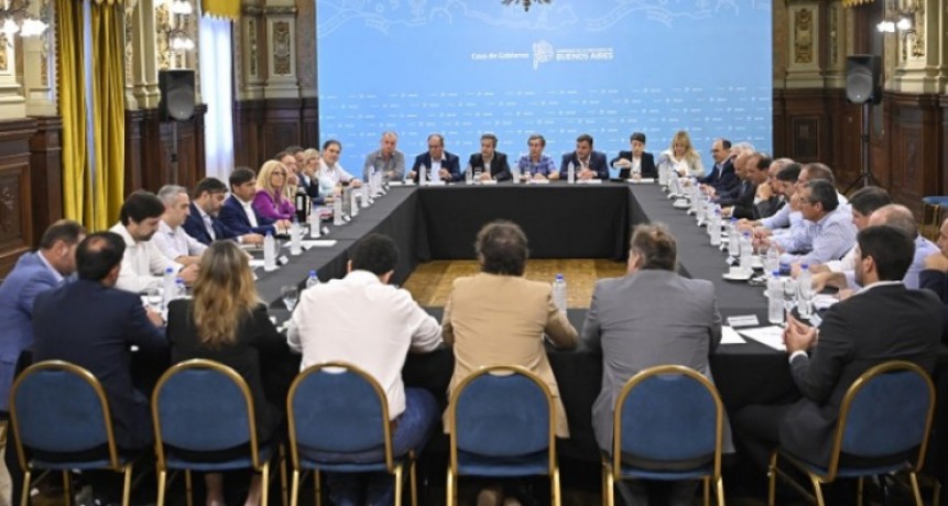 Encuentro clave: Kicillof se reúne con intendentes e intendentas de la provincia para fortalecer la coordinación y abordar desafíos locales