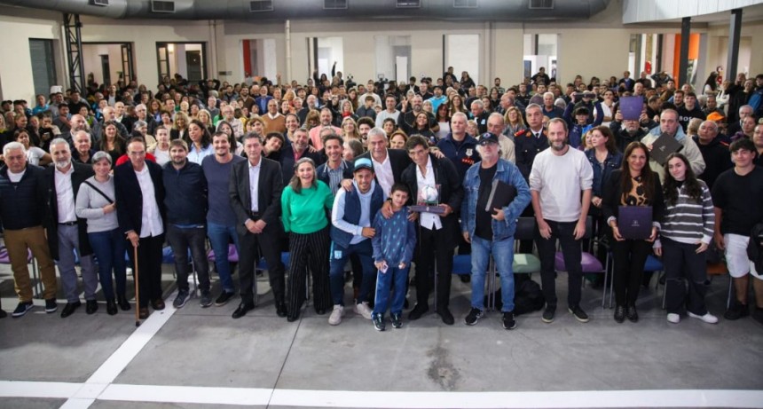 Avellaneda celebró su 173º aniversario con un reconocimiento a sus vecinos destacados