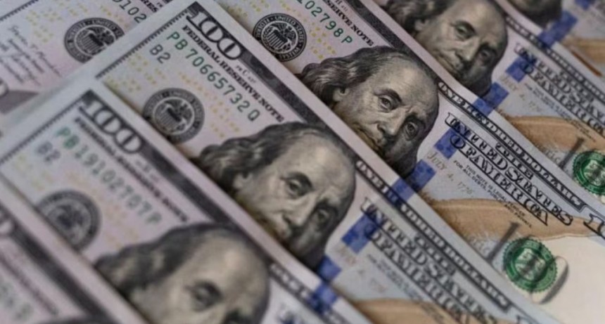 Los dólares llegaron, ¿y ahora qué?: el FMI inyecta fondos y las reservas trepan