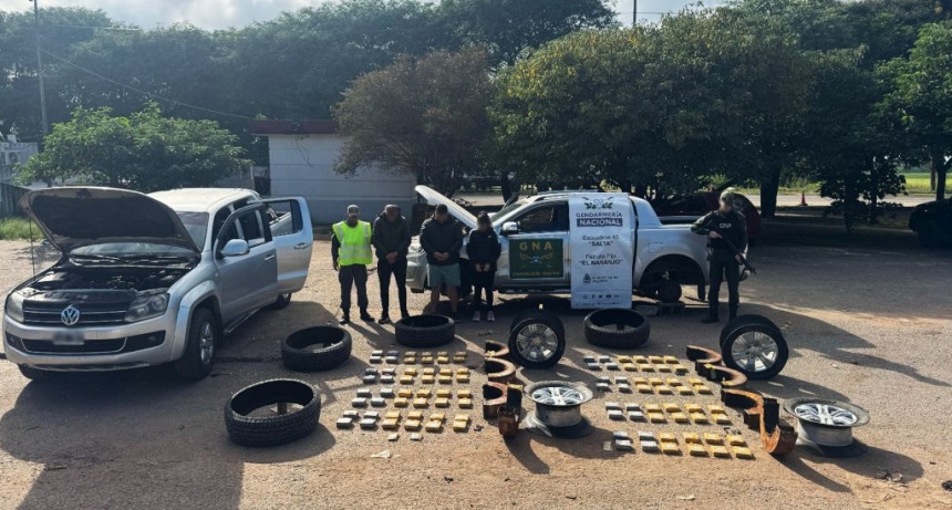 Gendarmería secuestró más de 50 kilos de cocaína y detuvo a tres personas