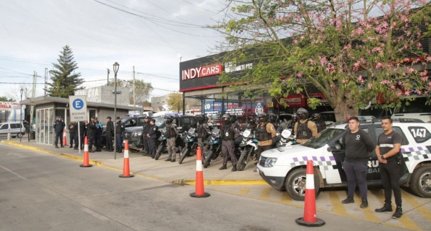 Megaoperativo de seguridad en Quilmes: saturación policial en Villa La Florida
