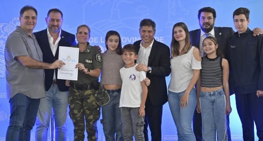 Kicillof inauguró obras en un jardín de Lincoln, entregó escrituras gratuitas y reforzó la seguridad local