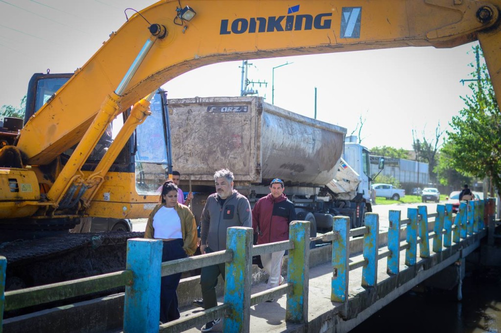 Quilmes: Mieri recorri&oacute; zonas afectadas y coordina tareas tras lluvias r&eacute;cord