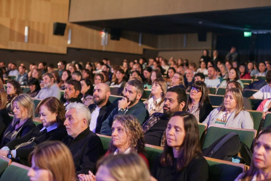 Quilmes lanz&oacute; &ldquo;Quilmes 360&rdquo;: el ambicioso plan educativo que busca reconstruir la identidad de toda la ciudad
