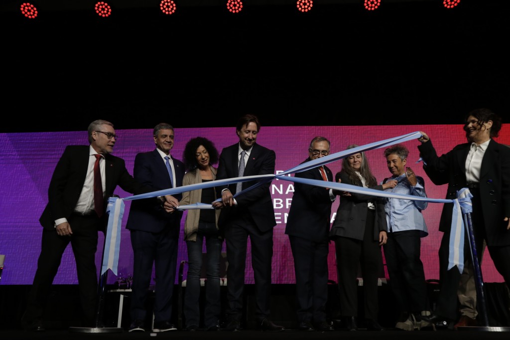 Una noche inolvidable en la Feria del Libro: sorpresas, figuras y todo lo que dej&oacute; la apertura