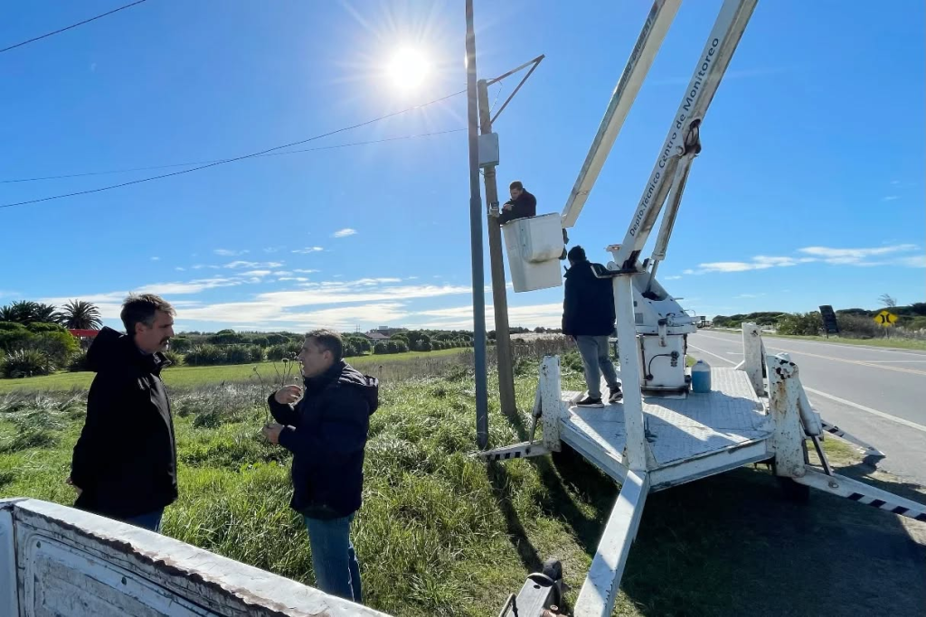 Refuerzan los controles en Miramar: instalan lectoras de patentes en los accesos al distrito
