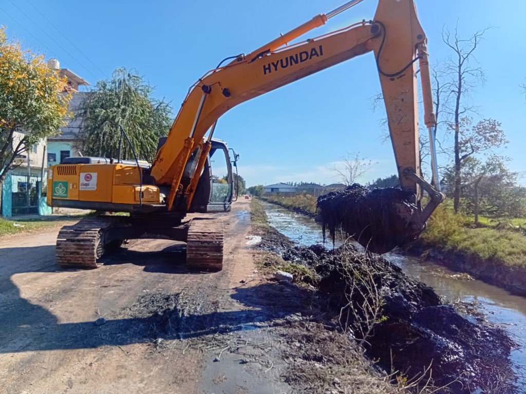 Limpian arroyos en 9 de Abril para prevenir inundaciones tras las lluvias