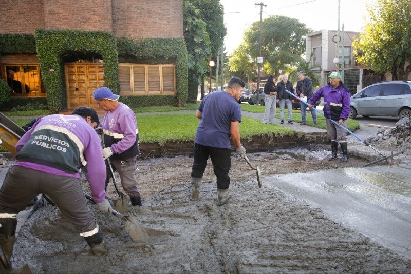 Bacheo en Quilmes Oeste: avanzan obras clave y piden a vecinos canalizar reclamos para acelerar respuestas