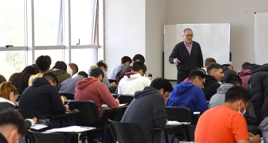 Ayuda clave para estudiantes: La Matanza impulsa la inscripci&oacute;n a las Becas Progresar 2026 con operativos en todo el distrito