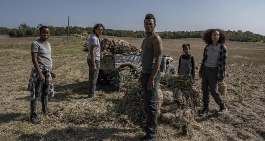 &ldquo;40 Acres&rdquo;: el thriller de Netflix que muestra hasta d&oacute;nde llegar&iacute;as para sobrevivir