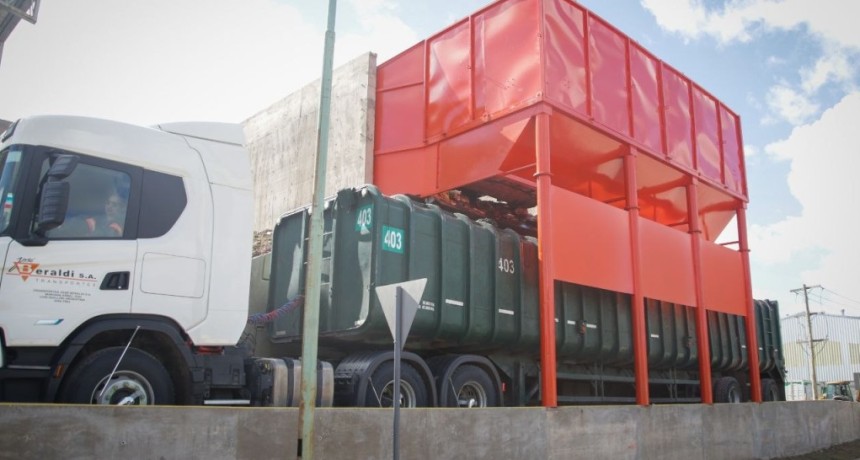 Revoluci&oacute;n en la basura: Quilmes present&oacute; una nueva tolva que promete cambiar todo el sistema de residuos