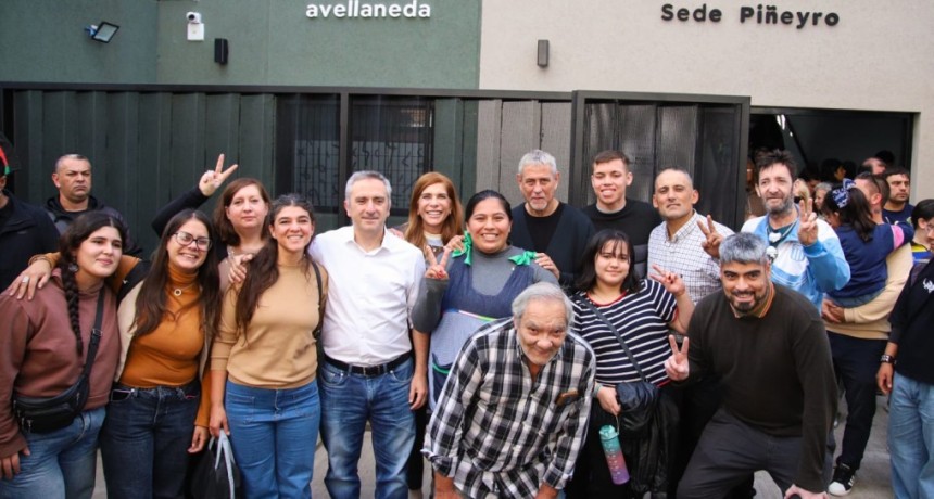 Fuerte apuesta social: inauguraron nuevos edificios de Envi&oacute;n y ampliaron miles de becas en Avellaneda