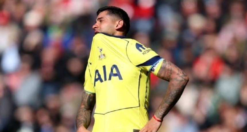 Alarma en la Selecci&oacute;n: la lesi&oacute;n de &ldquo;Cuti&rdquo; Romero enciende dudas y obliga a Scaloni a buscar reemplazo urgente