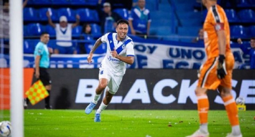 V&eacute;lez volvi&oacute; a la cima con lo justo: le gan&oacute; a Central C&oacute;rdoba y recuper&oacute; la punta