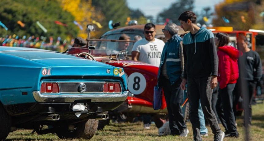 Cl&aacute;sica Retro vuelve a encender motores en Polvaredas