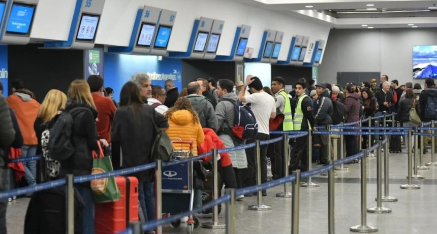 Paro de ATE impacta en Aeroparque y advierten por demoras en los vuelos durante toda la jornada